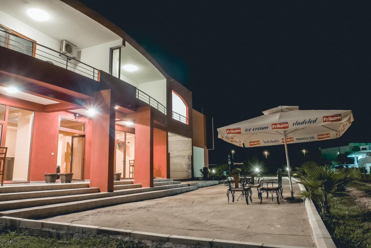 Apartments Contessa Ulcinj Luaran gambar