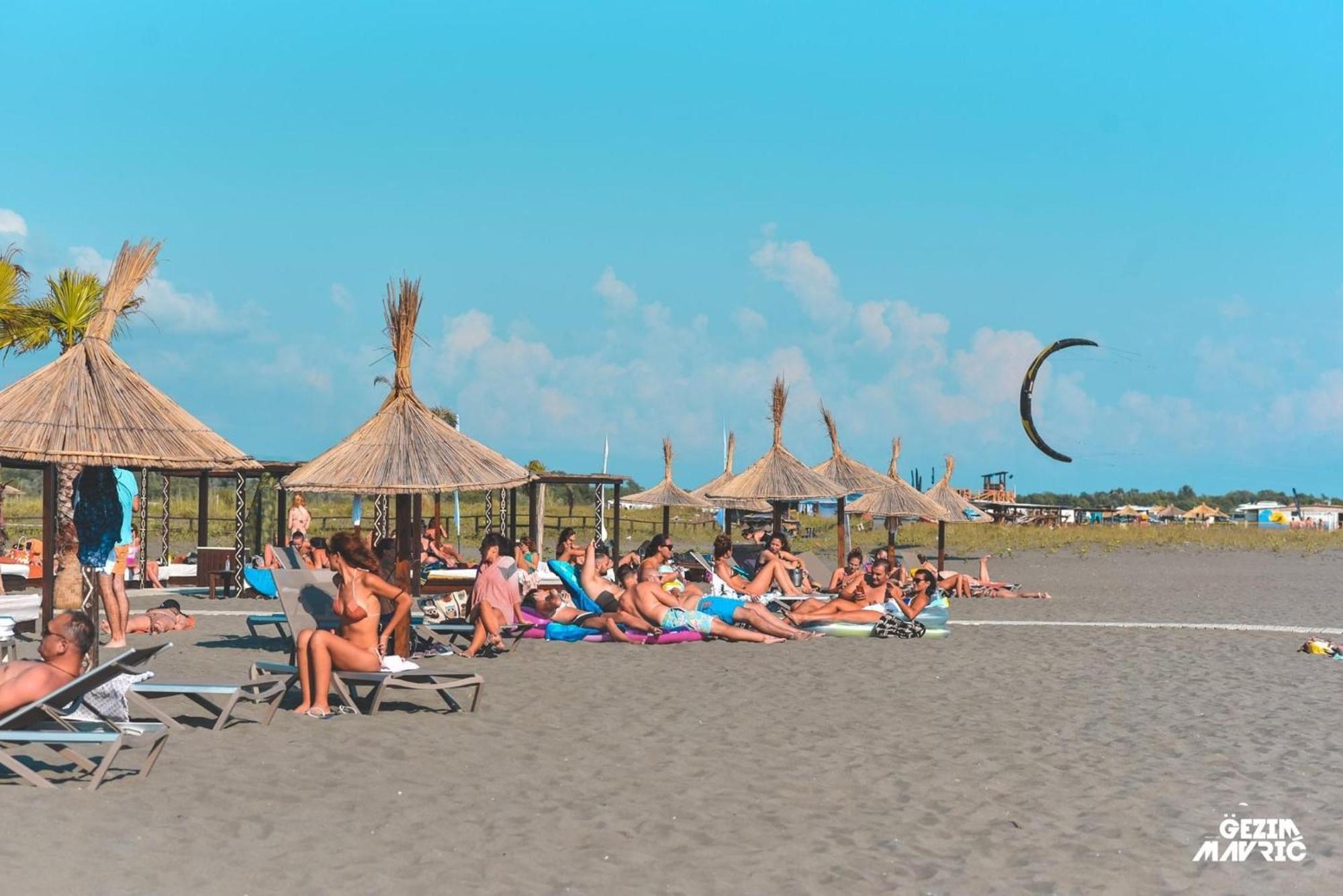 Apartments Contessa Ulcinj Luaran gambar