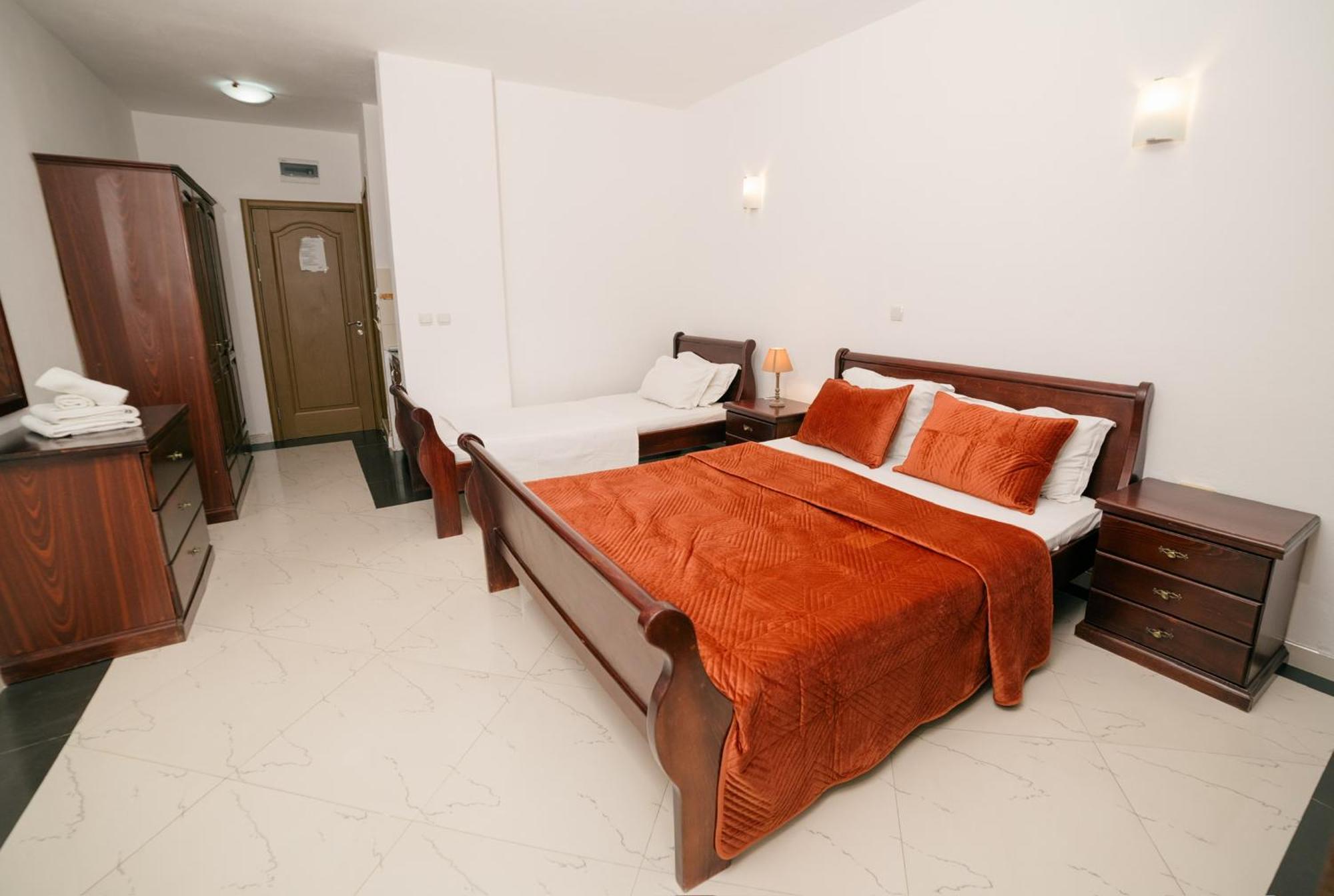Apartments Contessa Ulcinj Luaran gambar