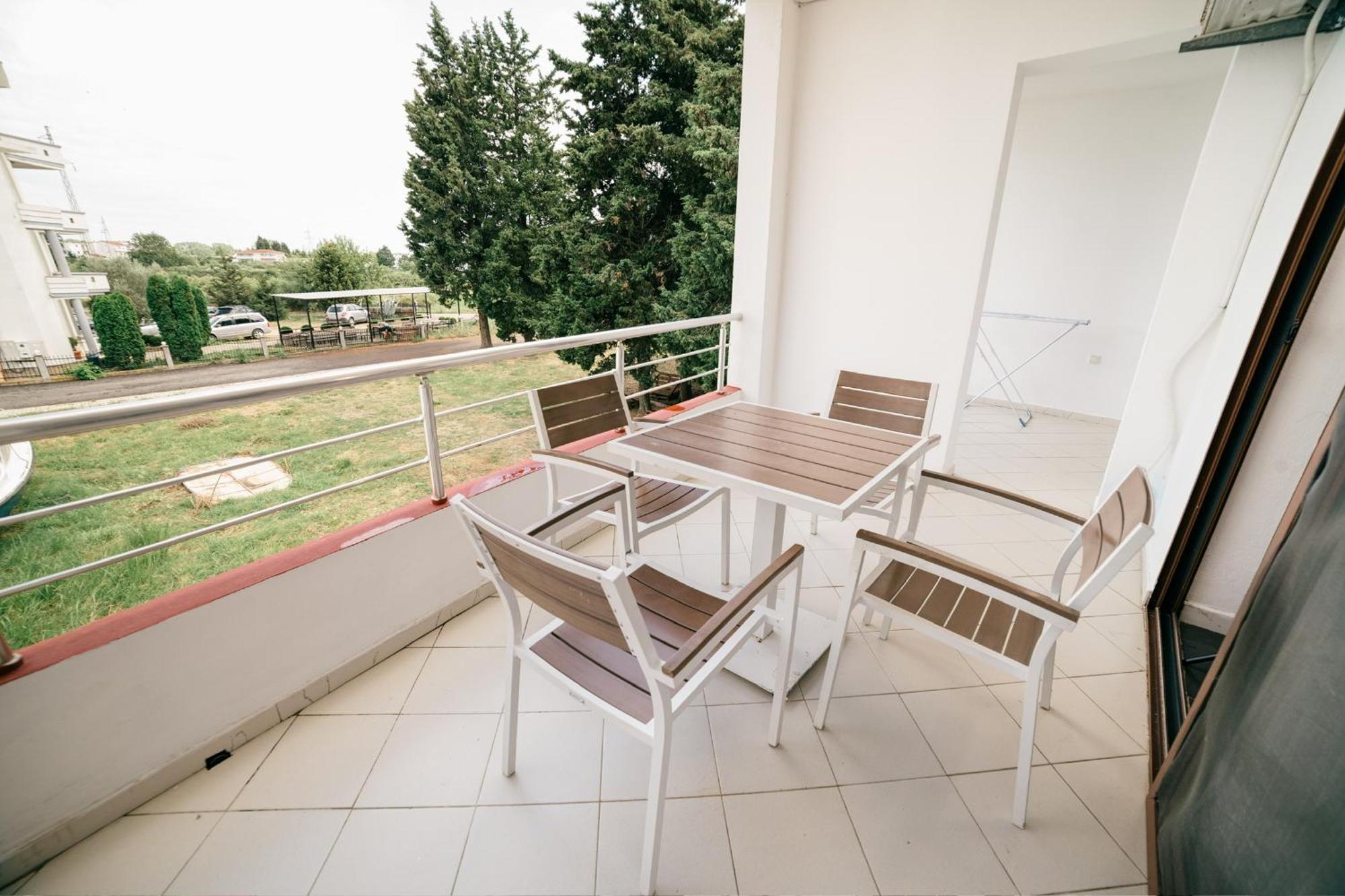 Apartments Contessa Ulcinj Luaran gambar